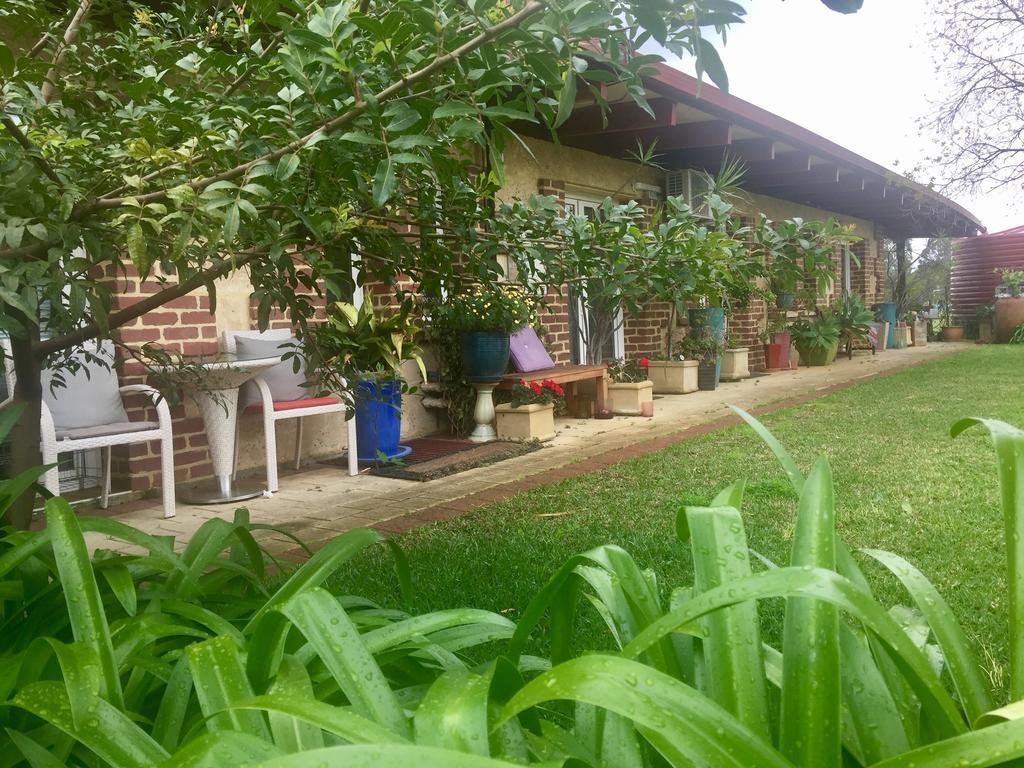 Kellers Bed And Breakfast Perth Bagian luar foto